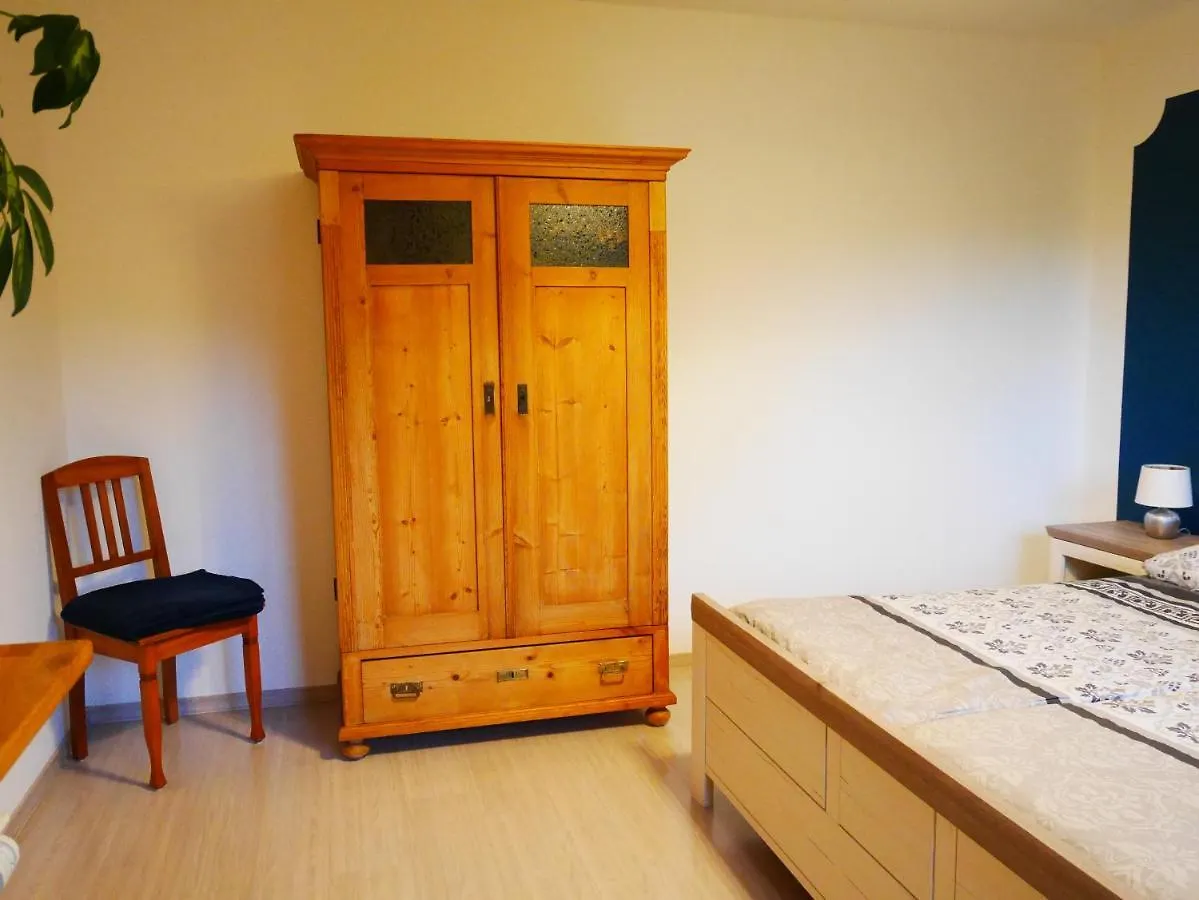 Ferienwohnung Eichkatzel Zell 0*,