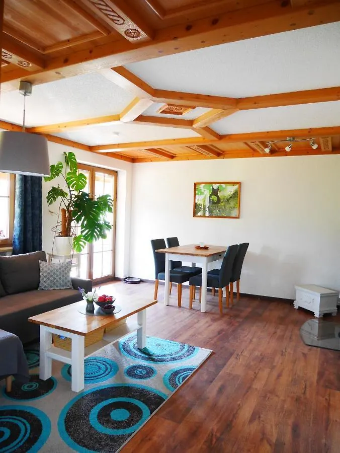 Ferienwohnung Eichkatzel Zell Апартаменты
